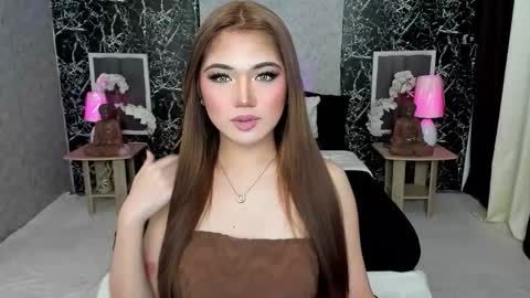 Snapshot of amethyst_claire chatting on 10.24.25 Claire online show from 10.24.25