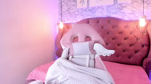      online show from 01.12.25