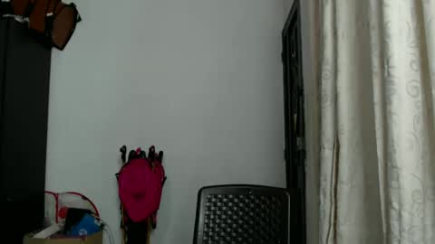 Snapshot of ami_rosee chatting on 12.11.24 ami_rosee online show from 12.11.24