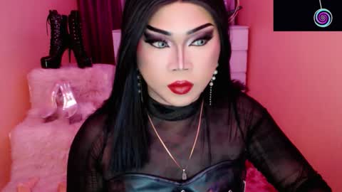 Queen Mireska online show from 10.23.25