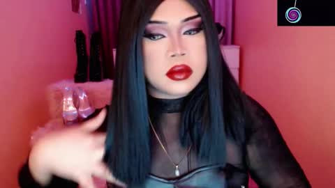 Queen Mireska online show from 02.08.26