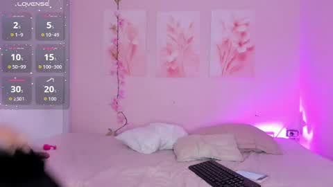 Snapshot of amiiclark chatting on 05.25.26 AmiiClark online show from 05.25.26