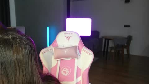 A online show from 10.20.25