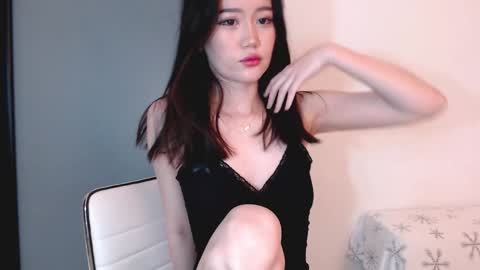 Snapshot of amiliyan chatting on 12.15.24 AmiliYan online show from 12.15.24