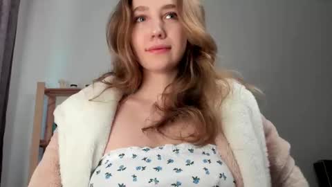 Emily online show from 04.21.26