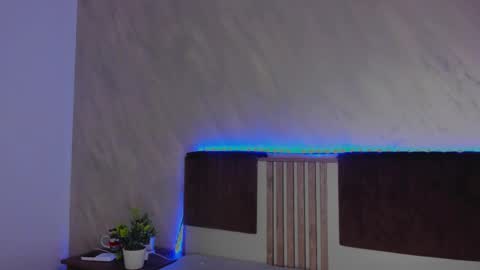 AmiraAnne online show from 10.17.25