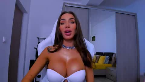 Arinna online show from 02.04.25