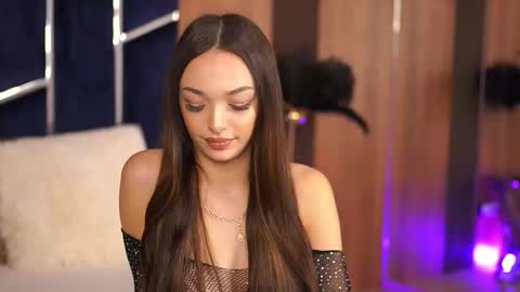 Amiraveyl online show from 09.16.25