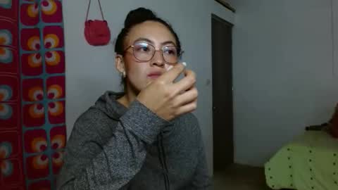 amitlu_ online show from 10.27.25