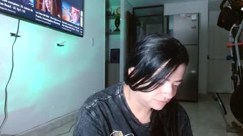 Snapshot of ammbaar1 chatting on 12.16.25 Ambaar online show from 12.16.25