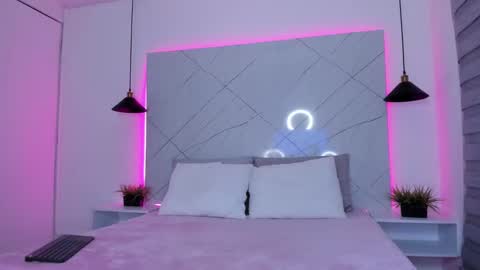 Snapshot of ammy_camm chatting on 02.11.25 Ammy  online show from 02.11.25