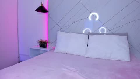 Snapshot of ammy_camm chatting on 02.25.25 Ammy  online show from 02.25.25