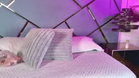 ammy durand online show from 10.06.25