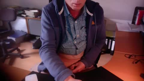 Amor2200 online show from 10.13.25