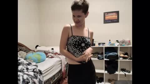 Snapshot of amoramystic chatting on 09.22.25 Amora Mystic online show from 09.22.25