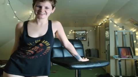 Snapshot of amoramystic chatting on 10.18.25 Amora Mystic online show from 10.18.25