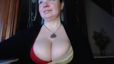 amorelara online show from 02.15.25