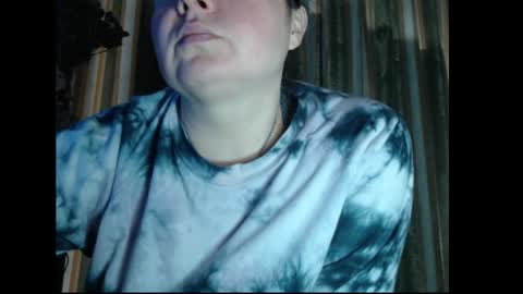 Snapshot of amorelara chatting on 10.18.25 amorelara online show from 10.18.25