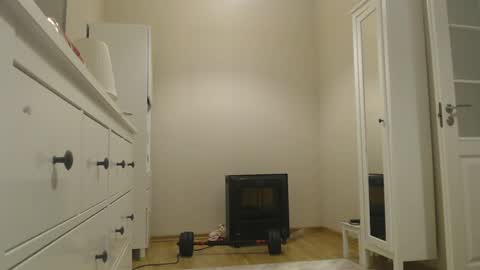 Snapshot of amoremeoww chatting on 12.27.24 miss unforgettable online show from 12.27.24