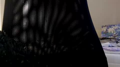 Snapshot of amoremeoww chatting on 12.30.24 miss unforgettable online show from 12.30.24