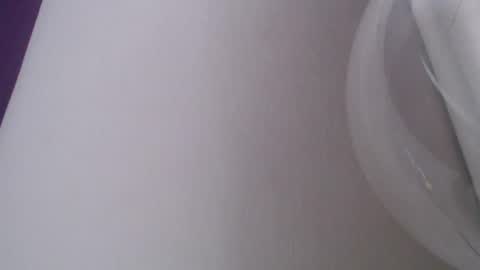 Snapshot of amoremeoww chatting on 02.14.25 miss unforgettable online show from 02.14.25