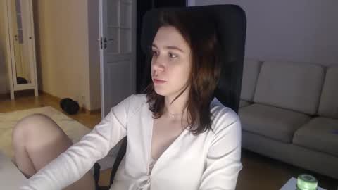 Snapshot of amoremeoww chatting on 02.14.25 miss unforgettable online show from 02.14.25