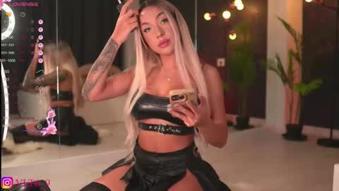 Snapshot of amunajaxson chatting on 09.22.25    -------------   online show from 09.22.25