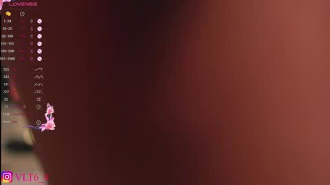 Snapshot of amunajaxson chatting on 10.11.25    -------------   online show from 10.11.25