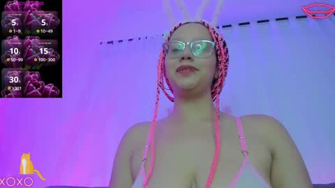 Snapshot of amunet_03 chatting on 09.14.25 Amunet online show from 09.14.25