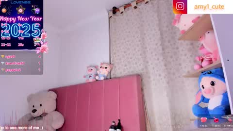 Snapshot of amy1cute chatting on 03.01.25 Amy online show from 03.01.25