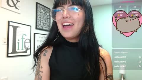 Snapshot of amy__adams1 chatting on 01.22.25 Amy 3 online show from 01.22.25