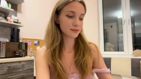 Amy Chill online show from 11.04.25