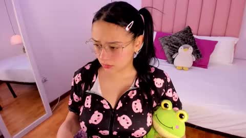 Aleja   online show from 11.19.25