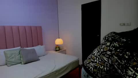 Aleja   online show from 11.24.25