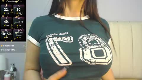 Snapshot of amy_le chatting on 05.19.26 Amy online show from 05.19.26