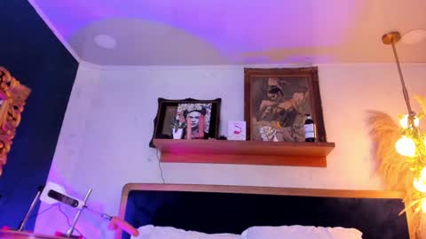 Snapshot of amy_nicolee chatting on 01.08.25 Little Slut Nicolee online show from 01.08.25