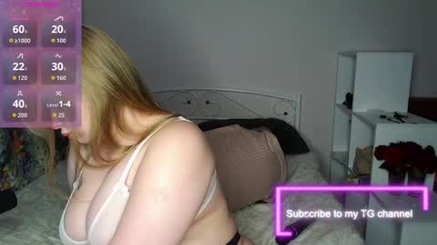 amy_skyy online show from 09.14.25