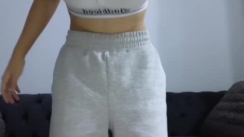 girl next door named Amy online show from 01.16.25