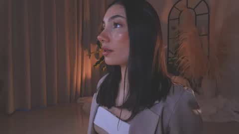 Amy Armstrong online show from 09.15.25