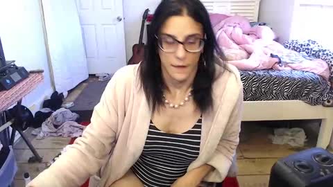 Snapshot of amyattack chatting on 01.09.25 Trashely Gimpson online show from 01.09.25
