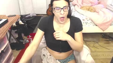 Snapshot of amyattack chatting on 02.02.25 Trashely Gimpson online show from 02.02.25