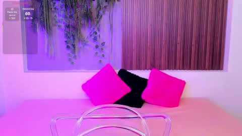 My name is AMY... Nice to meet you  thumb up me please its important online show from 09.15.25