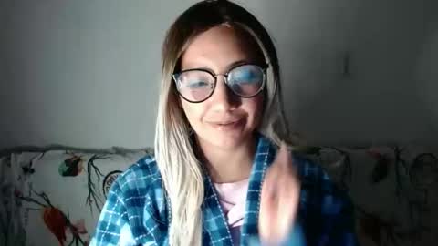 Snapshot of amycosplay99 chatting on 12.28.24 amycosplay99 online show from 12.28.24