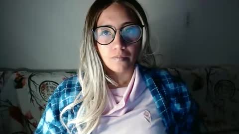 Snapshot of amycosplay99 chatting on 12.29.24 amycosplay99 online show from 12.29.24