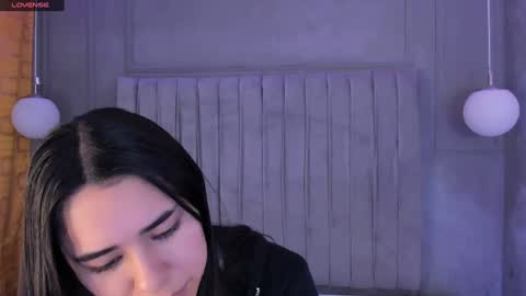 Snapshot of amyolimpo chatting on 01.03.25 Amy ... Nice to meet u thumb up me please its important online show from 01.03.25