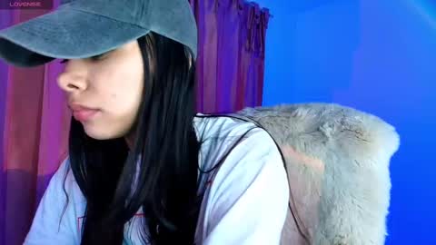 Amy ... Nice to meet u   thumb up me please its important online show from 09.23.25