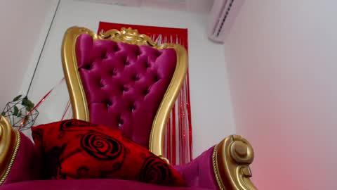 Amy Redqueen online show from 12.23.24