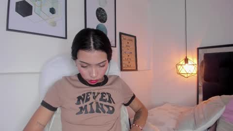 Snapshot of amysc chatting on 10.09.25 Amy online show from 10.09.25