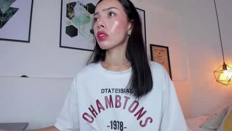 Snapshot of amysc chatting on 10.13.25 Amy online show from 10.13.25