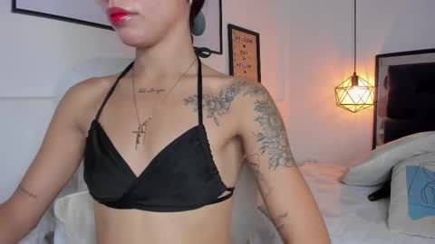 Snapshot of amysc chatting on 10.14.25 Amy online show from 10.14.25